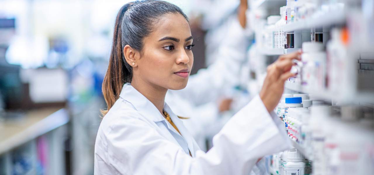 Why Is a Master of Pharmacy in Australia Such a Smart Move Right Now