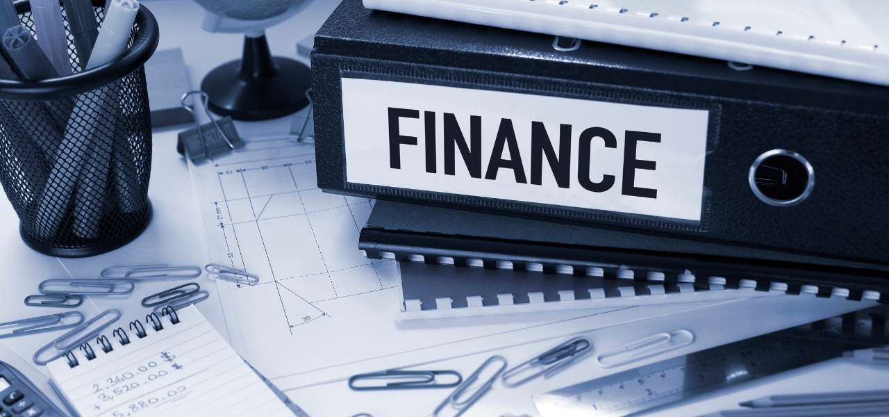 MSc Finance vs. MBA vs. CFA – What's Actually the Difference