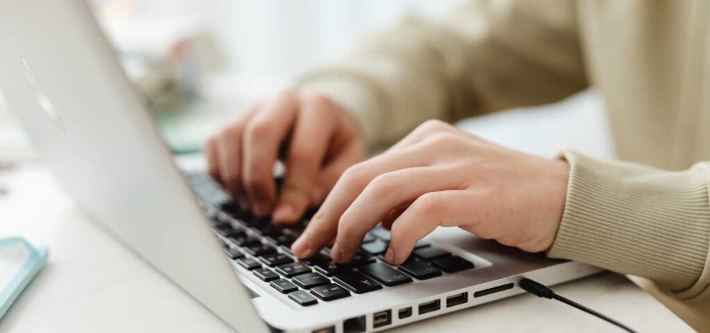 How Assignments and Grading Work in UK Universities